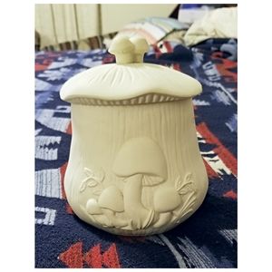 VINTAGE 1970'S UNGLAZED SMALLESTMUSHROOM KITCHEN JAR